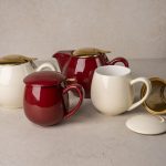 teapot eddie in creamwhite and bordeaux red with golden lid