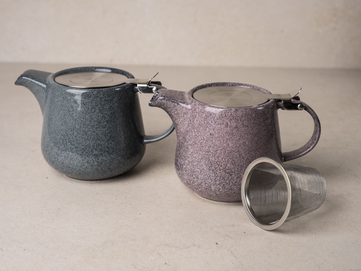 Rani mood Teapot Rani with reactive glaze and stainless steel lid