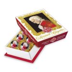 Reber Mozart Kugeln – box of 6 luxury pralines in gold-embossed gift packaging